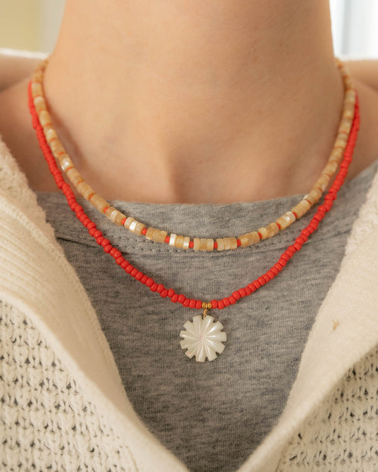 Daisy Necklace | Beaded Necklace with Daisy Pendant