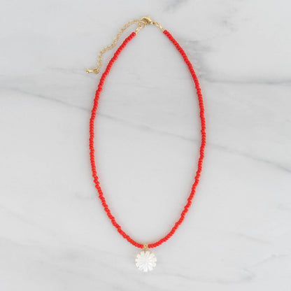 Daisy Necklace | Beaded Necklace with Daisy Pendant