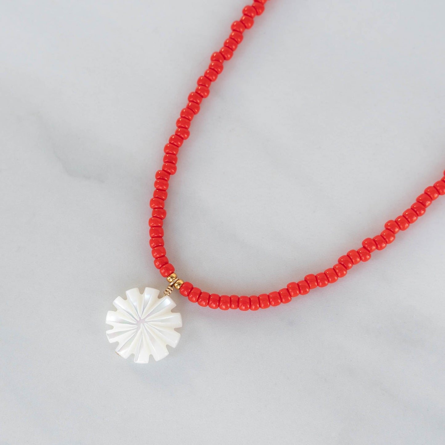 Daisy Necklace | Beaded Necklace with Daisy Pendant