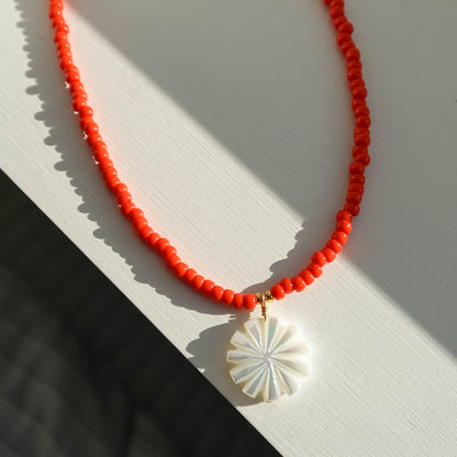 Daisy Necklace | Beaded Necklace with Daisy Pendant